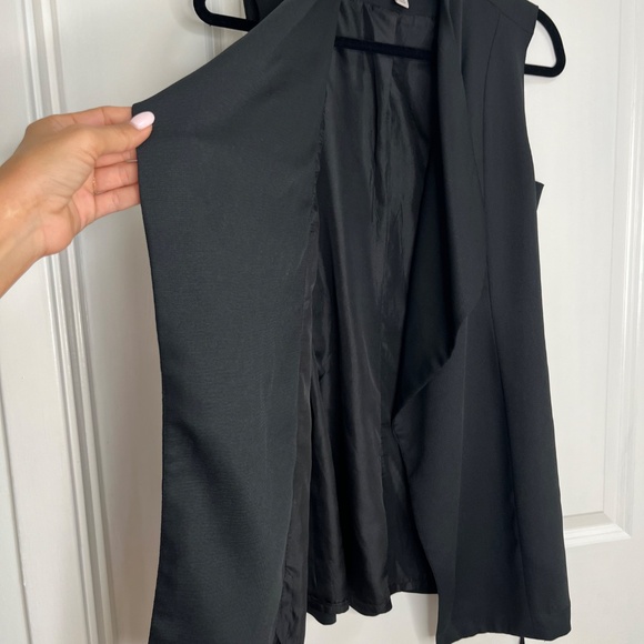 Lila Rose Black Sleeveless Tie-Waist Vest Blazer XS - Picture 8 of 10